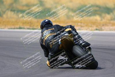 media/Apr-30-2023-CRA (Sun) [[020fcf5d43]]/Race 11-600 Expert Superbike/